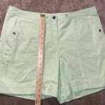 Jones New York  Sports Shorts Womens Sz 16 Cargo Mid Ride Utility Green  Pockets Photo 4