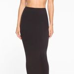 SKIMS  fits everybody long skirt, tag is off  Photo 0