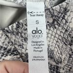 Alo Yoga  vapor snakeskin legging sz S Photo 5