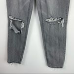 American Eagle  Sz 0 SHORT Grey Wash Distressed Mom Jean Raw Hem Photo 7