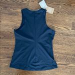 NWT On Running Movement Tank Navy Blue with Penn Relays Logo Size Large Photo 6