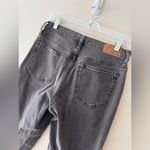 Madewell The Perfect Vintage Jean in Cosner Wash Knee-Rip Edition Raw Hem Photo 4