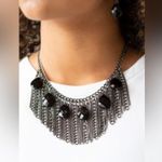 Paparazzi Vixen Conviction Black Necklace Photo 1