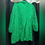 Size medium green dress with wraparound tie. Photo 3
