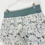 Athleta  Trekkie North Short Etheral Bloom Magnolia White Size 12 Photo 4
