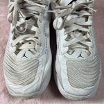 Nike Jordan Nike Women's White and Pink Sneakers Photo 2