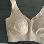 Honeylove Womens V Neck Wireless Liftwear Bra‎ Size XL Eco Friendly Sustainable Tan Photo 1