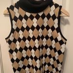 Erika  Vest Medium Size Photo 0