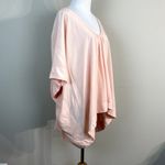 The Odells Top Womens Medium Pink Oversized Relaxed Fit V Photo 3
