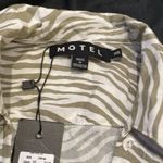 Motel Rocks NWT  motel elyse crop button tie front long sleeve shirt tonal zebra Photo 1