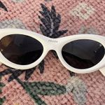 White Sunglasses with details Photo 0