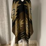 New Women’s Fall Cover up size One size New tags
Very spacious and comfy! Brown Photo 4