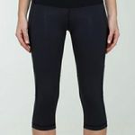 Lululemon Cut The Crop Shiny Side Pockets Size 4 Photo 0