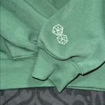 Sunday Retreat women’s large pullover green embroidered Lucky You sweatshirt Photo 4