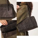 ASOS - snakeskin print shoulder bag Photo 1