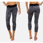 Nux Leggings Womens Small Black Gray Snake Print Vesper Capri High Rise Pants Photo 1