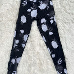 Kay Unger  Poppy Black and White Floral Workout Leggings Women’s Small Photo 0