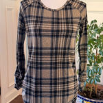 Coco & Main EUC Plaid Long Sleeve Tunic with Ruched Sleeves and Sides Tan Size M Photo 0