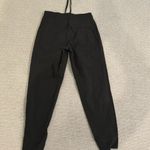 Athleta Trekkie north joggers black Photo 2