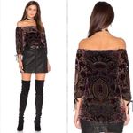 Alice + Olivia  Silk Blend Velvet Burnout Off Shoulder Blouse Top Whimsygoth Photo 1