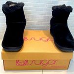Sugar black micro suede faux fur lined boots. Traction bottoms. Size 7 NWT/Box. Photo 9