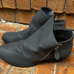 Easy Street  black ankle booties grey size 7.5 Photo 0
