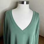 Athleta  Willow V Neck Sweatshirt Womens 3X Solid Green Modal Blend Long Sleeve Photo 3