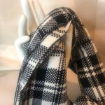 Timberland Plaid Navy Blue and White Flat Knit Scarf NWT Photo 2