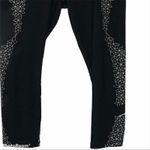 Reebok Black and White Cropped Capri Leggings Medium | Athletic Workout Tights Photo 5