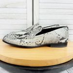 Vince Camuto  Jendaya2 Snake Animal‎ Print Slip On Loafer Ivory Black Size 9.5 Photo 1