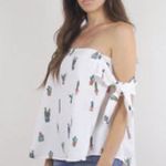 DO+BE Women's Off-Shoulder Cactus Print Top size medium Photo 9