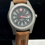 Vintage Wenger Marlboro Women's Black Dail Brown Leather Band Watch Photo 0