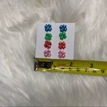 4 Flower Iridescent Plastic Stud Earrings (shamrock?) Pink Photo 6