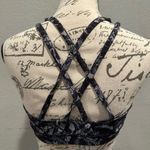 Lululemon Free To Be Zen Bra in Floral Blue (8) like new no signs of wear Photo 3