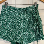 FAVLUX  Green Floral Print Wrap Detail Shorts Photo 0