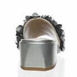 Charles David  Womens Victorious Silver Heels Size 5M Photo 2