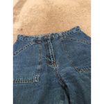 Bill Blass  Women's Capri Jeans Pockets Size 10 Blue Photo 2