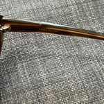 Vera Wang New  Cat Eye Sunglasses with and Kate Spade case and cleaning cloth. Photo 2