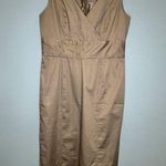 Newport News  Women's Dress Size 6 Zip-up Champagne V-neck Sleeveless Classy Photo 0