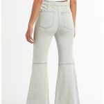 Free People Womens Youthquake Crop Flare Jeans in Bleach sz 30 Photo 3