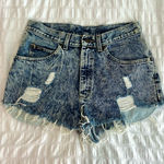 Lee Adorable  jean shorts  Photo 0