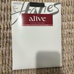 Hanes NEW Alive Pantyhose Full Support Control Top Style 810 Size C Barely Black Photo 0