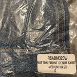 American Apparel NWOT  denim button front skirt medium wash s Photo 1