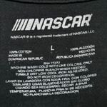 Hooters Hendrick Motorsports T-shirt size large Photo 2