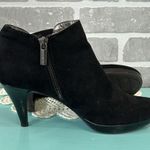 Bandolino  | Boots Womens 7.5 M Madyson Casual Side Zip Bootie Black Fabric Heels Photo 3