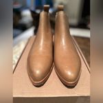 NISOLO Eva Everyday Chelsea Boot New In Box Tan Size 7.5 Photo 1