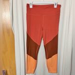 GapFIT Eclipse High Waist Color Block 7/8 Leggings Size Medium Photo 1