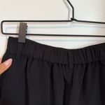 Uniqlo High-Waisted Shorts Photo 3