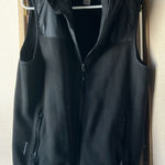 Champion FINAL MARKDOWN  Black vest large Photo 0