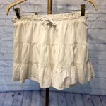 Le lis  Collection White Ruffle Tiered Linen Blend Mini Skirt Size Medium Photo 2